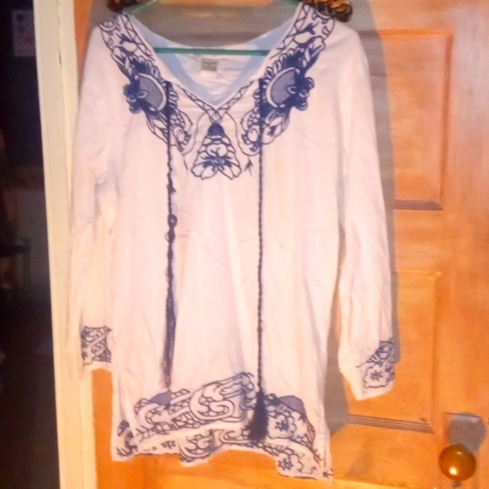 Embroidered shirt